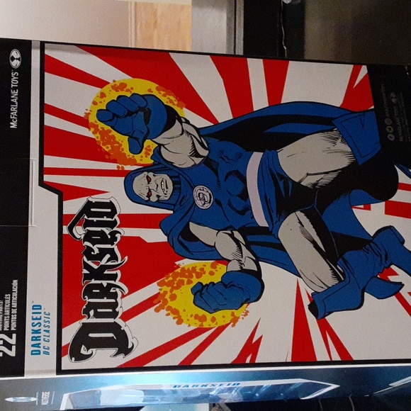 Darkseid Action Figure - Picture 5 of 9